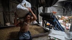 El abastecimiento de alimentos en centrales mayoristas aumentó 9,8% frente a 2023