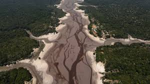 El bajo nivel del Río Amazonas afectó la navegación de barcos de exportación en Brasil