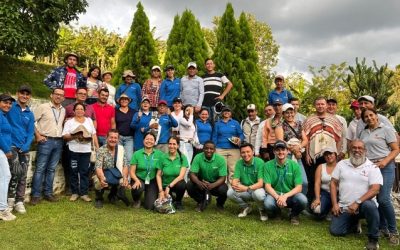 Agricultores de Palocabildo, Tolima, participaron en gira técnica donde intercambiaron conocimientos y experiencias sobre el manejo del cultivo de cacao