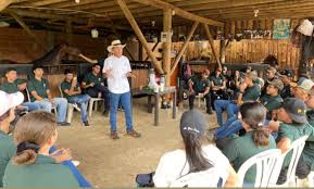 Transformando el corral en aula: Jóvenes del Agrotécnico Mixto en Belén aprenden Buenas Prácticas Ganaderas a través de la historia “Unas vacaciones inesperadas”