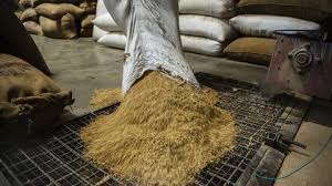 India venderá más arroz partido de las reservas estatales para reducir las existencias